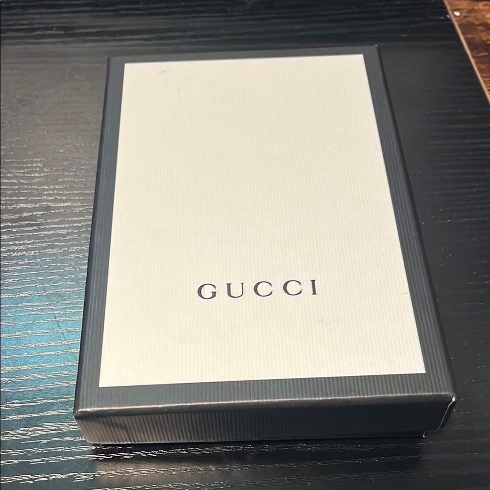 GUCCI Authentic ¡PHONE X or XS Smart Phone Case NEW Original Box Beige Monogram - Picture 6 of 6